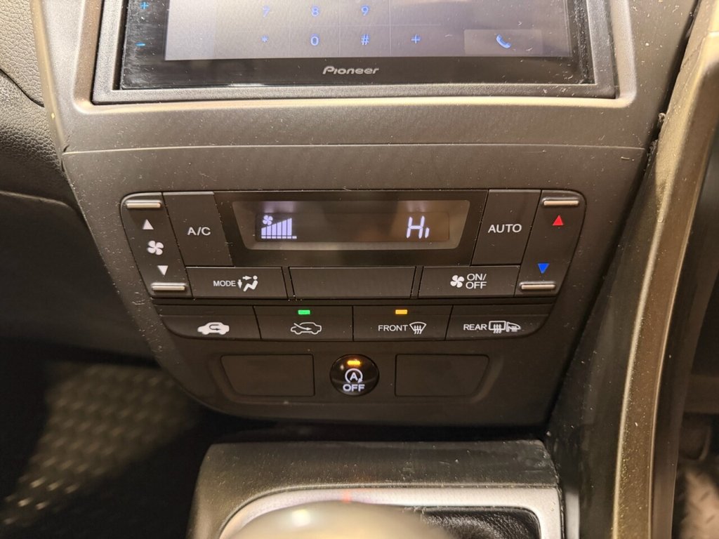 Used Honda Civic 2014 for sale - 77200157: Photo 45