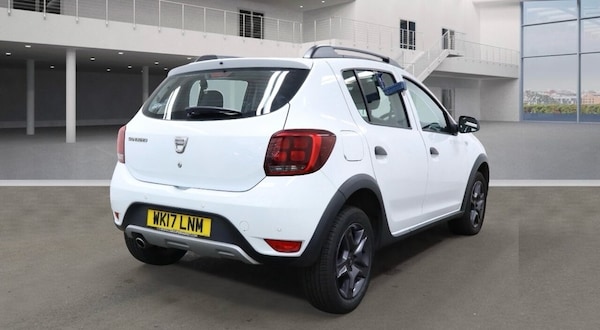 Used Dacia Sandero Stepway 2017 for sale - 76304353: Photo 6