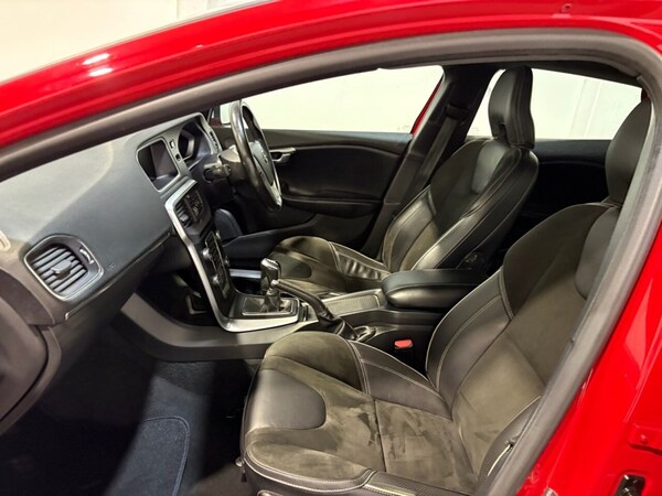 Used Volvo V40 2018 for sale - 75527846: Photo 28
