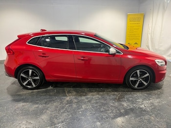 Used Volvo V40 2018 for sale - 75527846: Photo