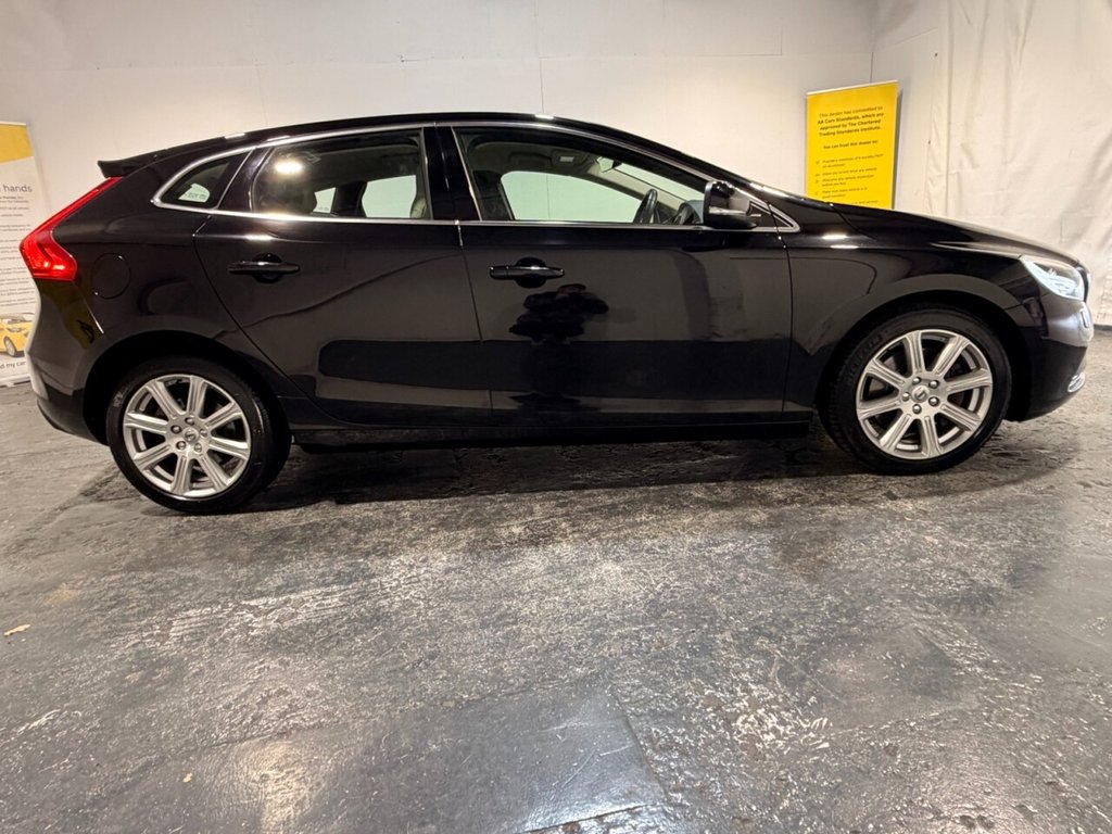 Used Volvo V40 2019 for sale - 77133691: Photo 18