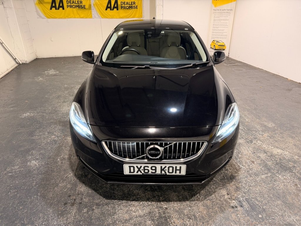 Used Volvo V40 2019 for sale - 77133691: Photo 42