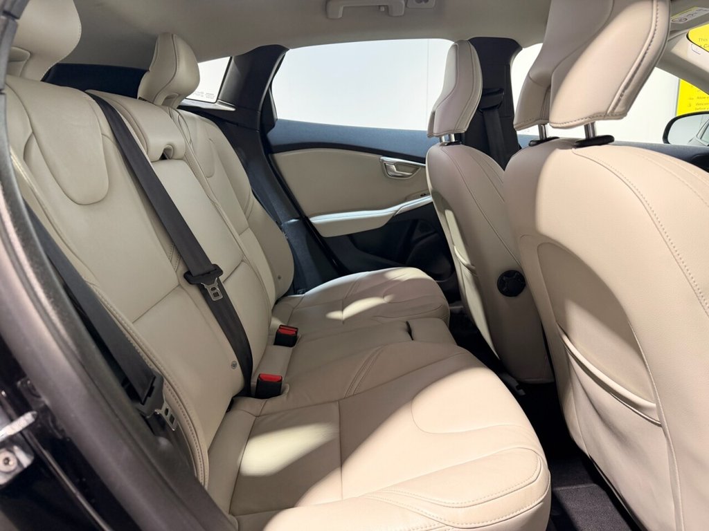 Used Volvo V40 2019 for sale - 77133691: Photo 45