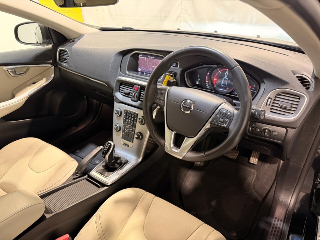 Used Volvo V40 2019 for sale - 77133691: Photo 47