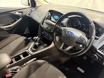 Used Ford Focus 2017 for sale - 78400898: Photo