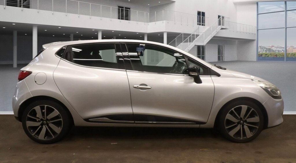 Used Renault Clio 2015 for sale - 76430323: Photo 12