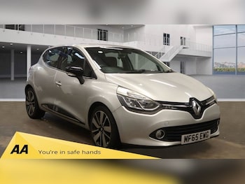 Used Renault Clio 2015 for sale - 76430323: Photo
