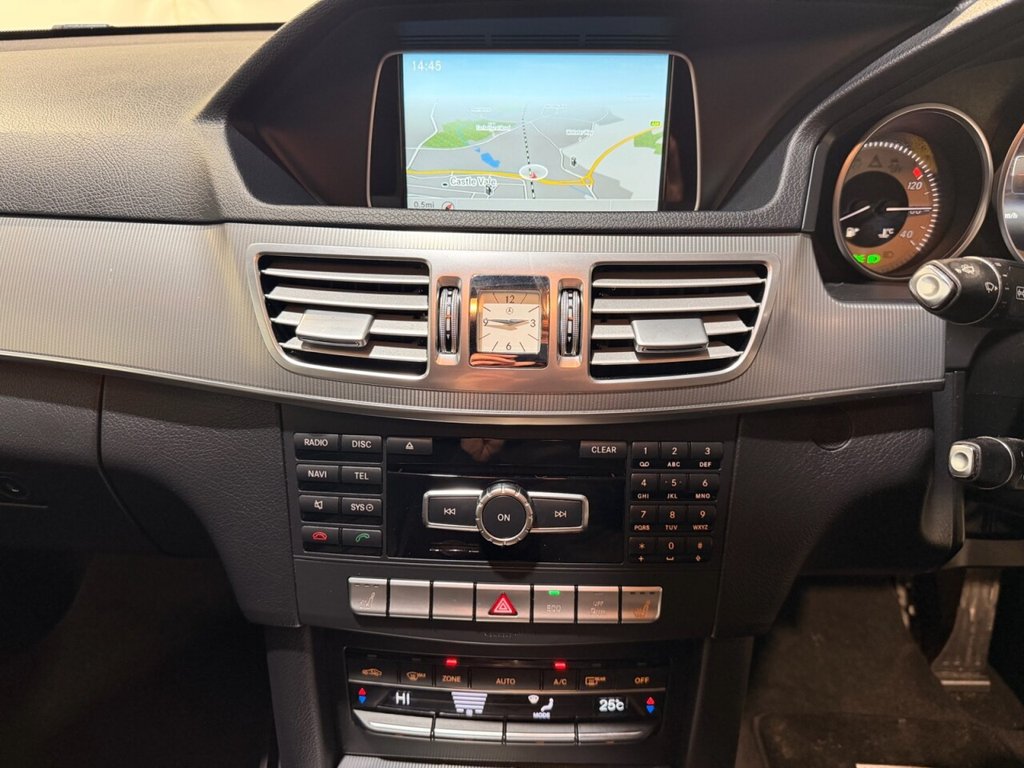 Used Mercedes-Benz E Class 2014 for sale - 77275917: Photo 9