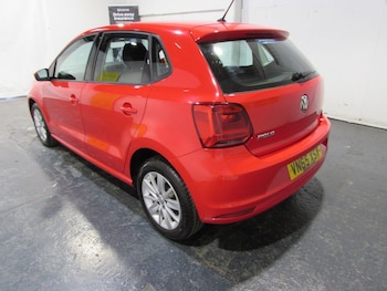 Used Volkswagen Polo 2015 for sale - 75444003: Photo
