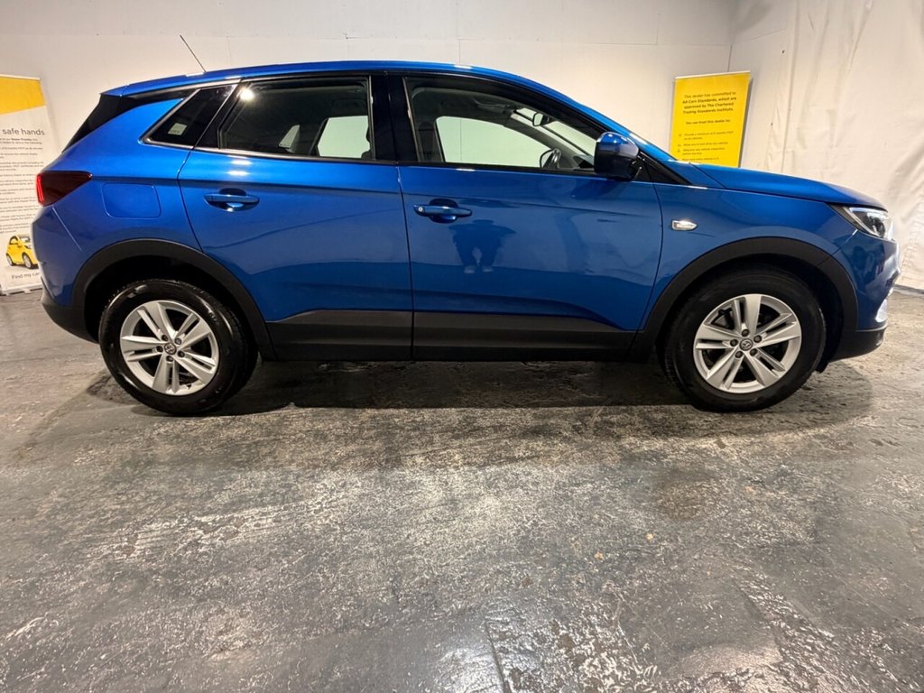 Used Vauxhall Grandland X 2019 for sale - 77792484: Photo 2