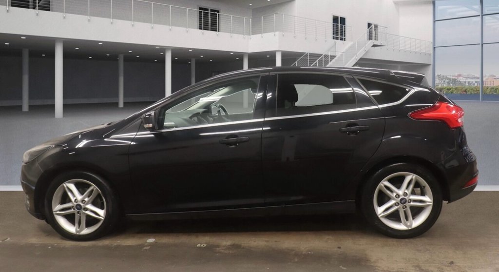 Used Ford Focus 2015 for sale - 76163515: Photo 2
