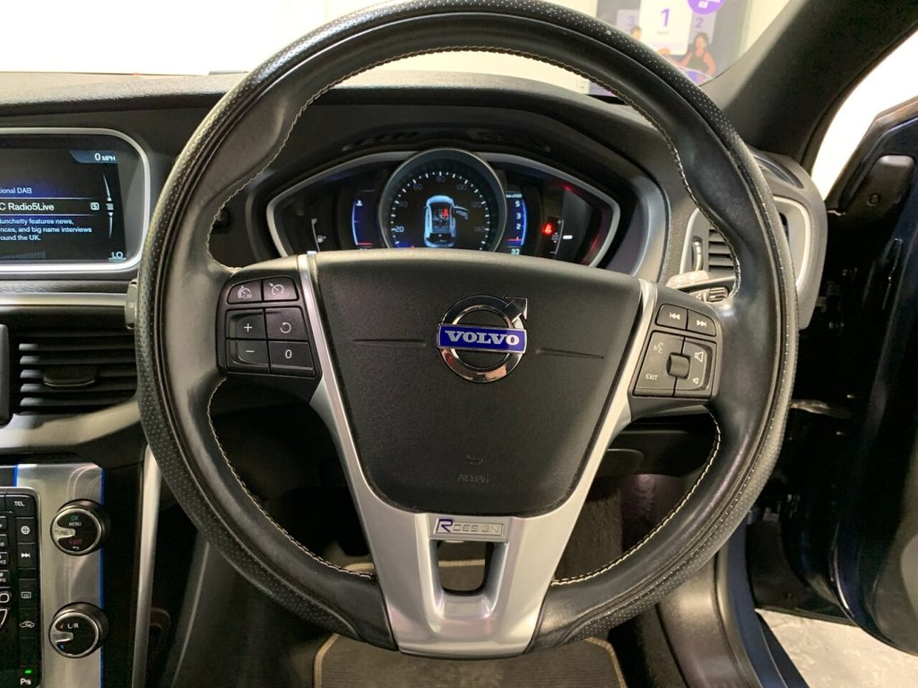 Used Volvo V40 2016 for sale - 76111950: Photo 10