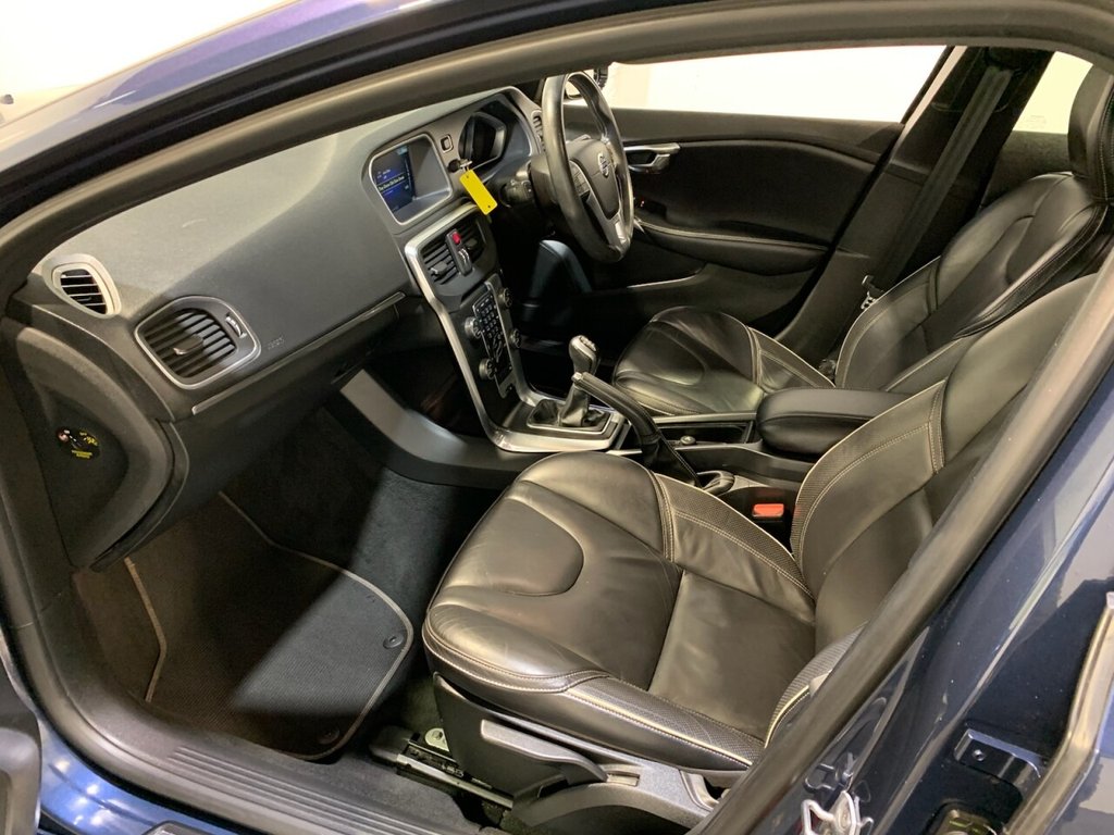 Used Volvo V40 2016 for sale - 76111950: Photo 33