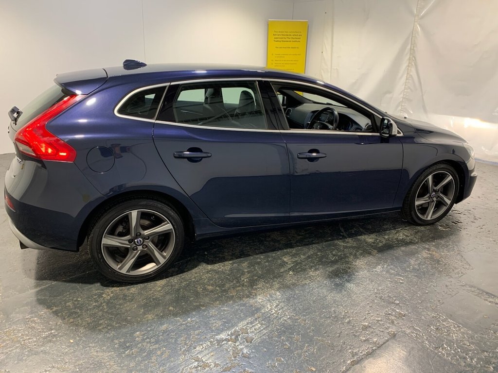 Used Volvo V40 2016 for sale - 76111950: Photo 40