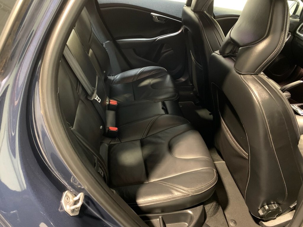 Used Volvo V40 2016 for sale - 76111950: Photo 42