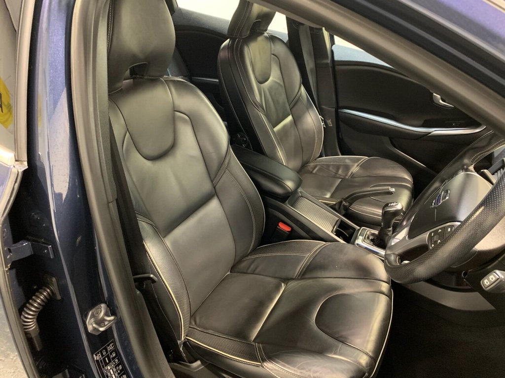 Used Volvo V40 2016 for sale - 76111950: Photo 46