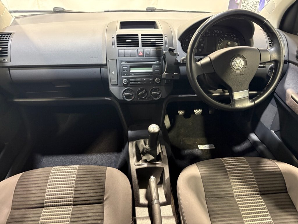 Used Volkswagen Polo 2009 for sale - 76698620: Photo 22