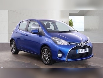 Used Toyota Yaris 2015 for sale - 79323103: Photo