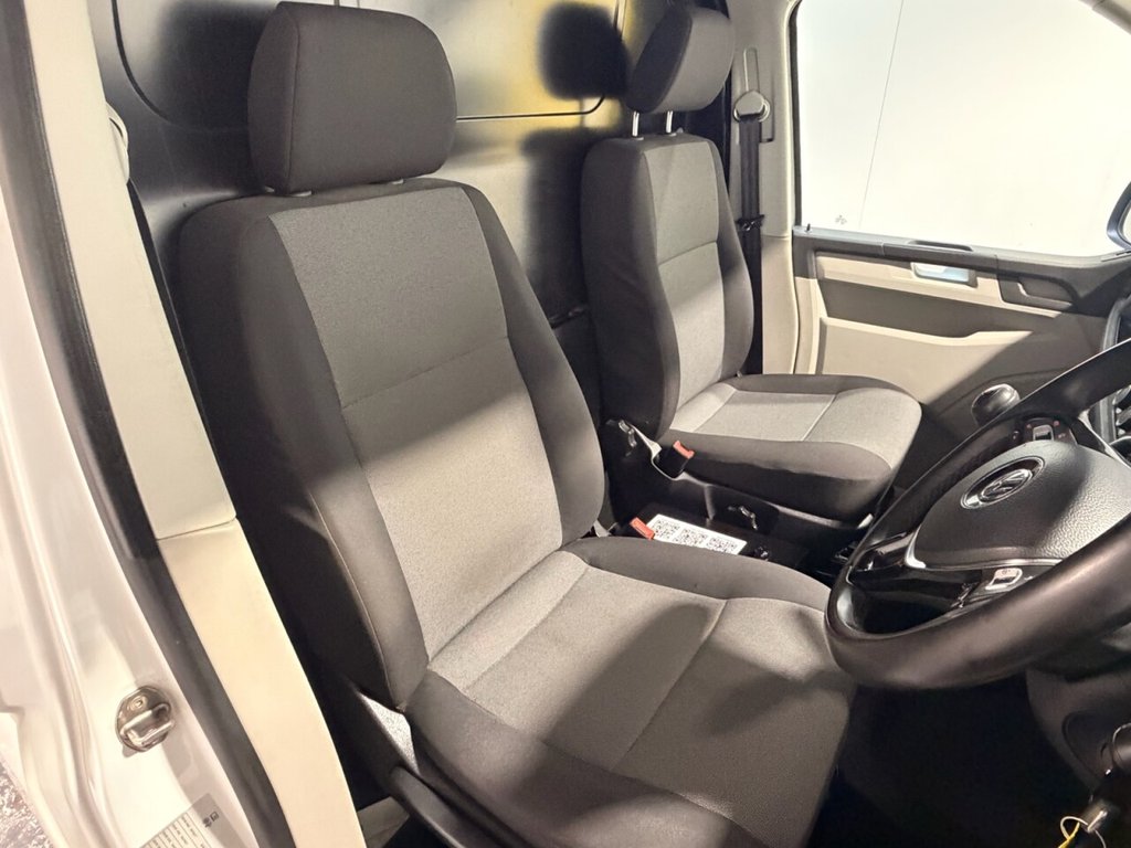 Used Volkswagen Transporter 2019 for sale - 76900899: Photo 37