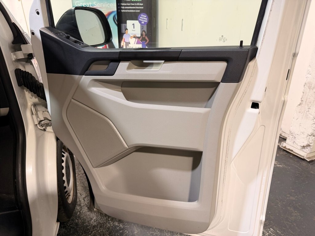 Used Volkswagen Transporter 2019 for sale - 76900899: Photo 50