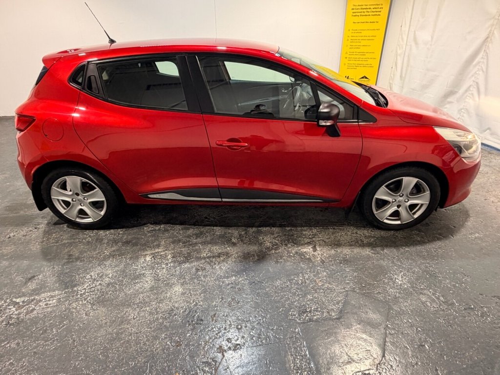Used Renault Clio 2015 for sale - 77341206: Photo 16