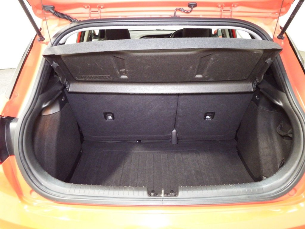 Used Hyundai i20 2018 for sale - 77936673: Photo 27