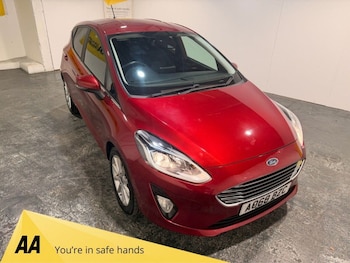 Used Ford Fiesta 2018 for sale - 76642400: Photo