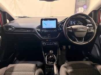 Used Ford Fiesta 2018 for sale - 76642400: Photo