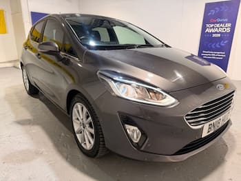 Used Ford Fiesta 2018 for sale - 79805052: Photo