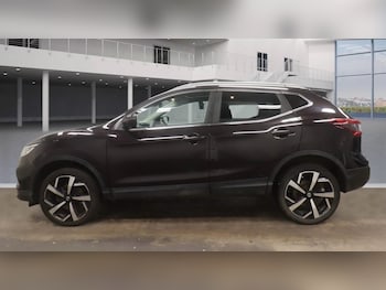 Used Nissan Qashqai 2017 for sale - 76430379: Photo