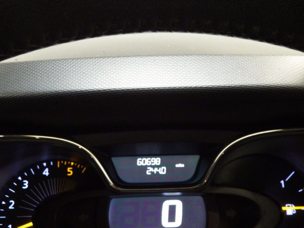 Used Renault Captur 2015 for sale - 77936470: Photo 30