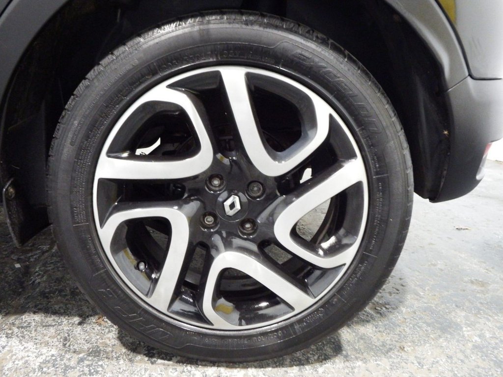 Used Renault Captur 2015 for sale - 77936470: Photo 38