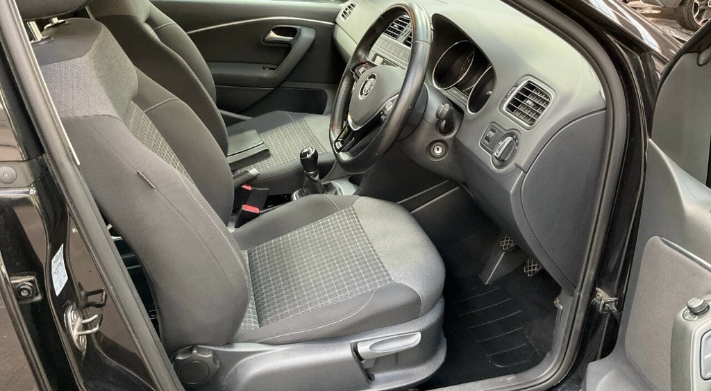 Used Volkswagen Polo 2016 for sale - 76655354: Photo 7