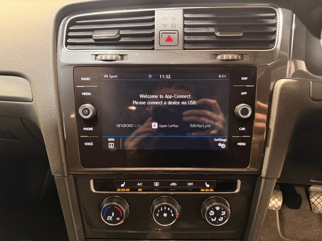 Used Volkswagen Golf 2019 for sale - 77422256: Photo 41