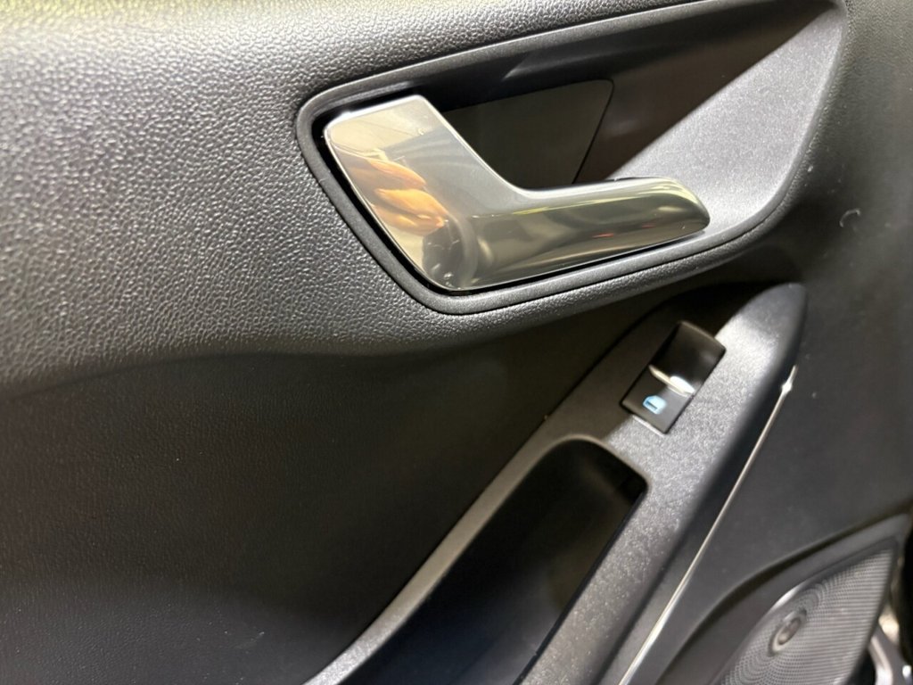 Used Ford Fiesta 2018 for sale - 76256771: Photo 42