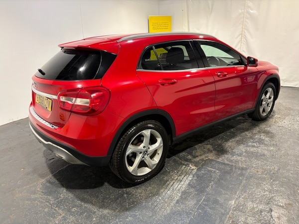 Used Mercedes-Benz GLA 2018 for sale - 76118951: Photo 2