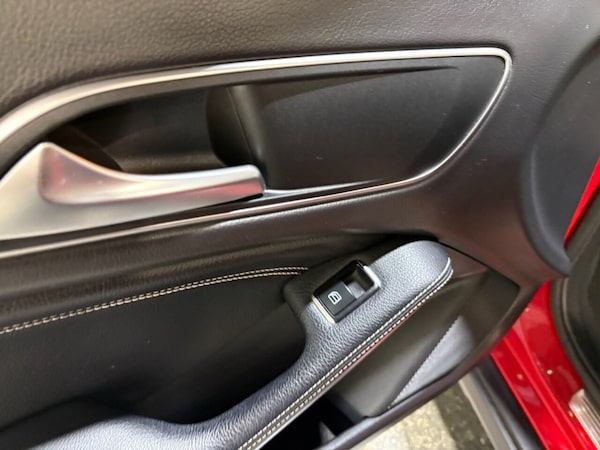 Used Mercedes-Benz GLA 2018 for sale - 76118951: Photo 37
