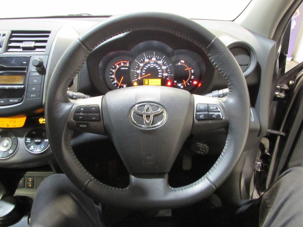 Used Toyota RAV4 2010 for sale - 76962408: Photo 10