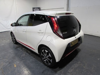 Used Toyota AYGO 2020 for sale - 76547138: Photo