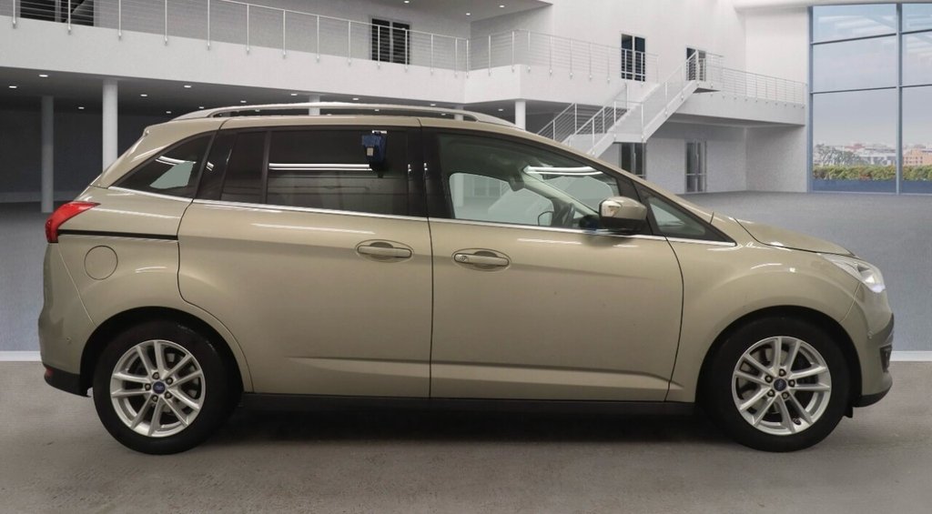 Used Ford Grand C-Max 2016 for sale - 76368247: Photo 4