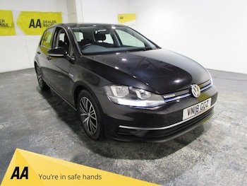Used Volkswagen Golf 2018 for sale - 77693428: Photo