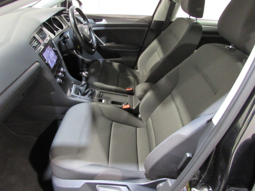 Used Volkswagen Golf 2018 for sale - 77693428: Photo 48