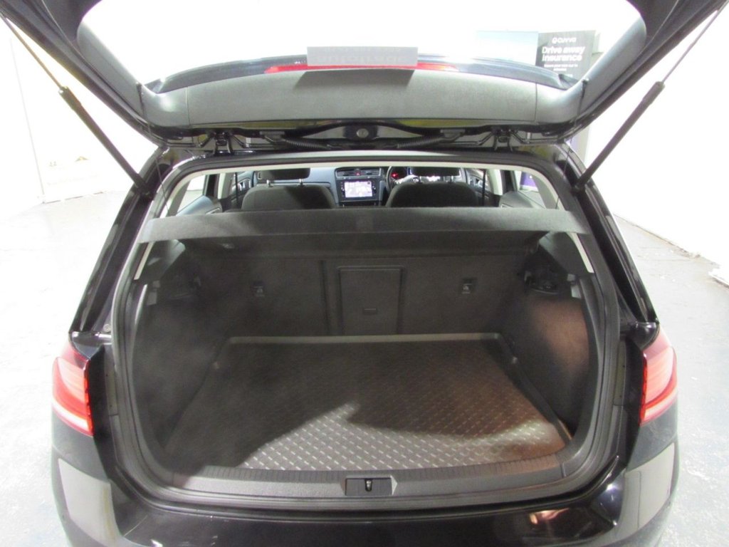 Used Volkswagen Golf 2018 for sale - 77693428: Photo 50