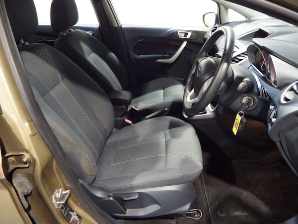 Used Ford Fiesta 2012 for sale - 76056669: Photo 41