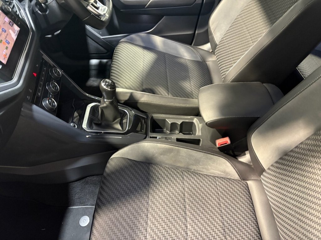 Used Volkswagen T-Roc 2018 for sale - 77547434: Photo 32