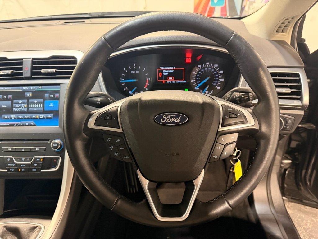 Used Ford Mondeo 2015 for sale - 77680933: Photo 21