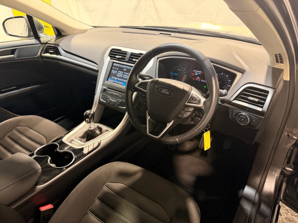 Used Ford Mondeo 2015 for sale - 77680933: Photo 41