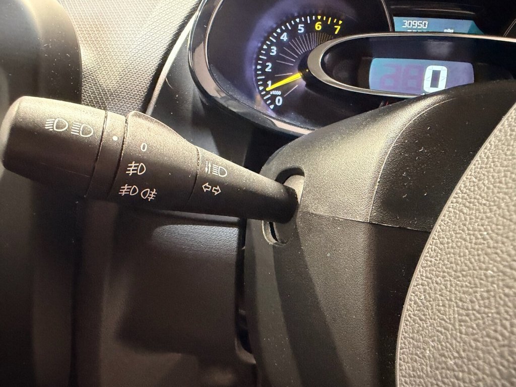 Used Renault Clio 2015 for sale - 77263371: Photo 28