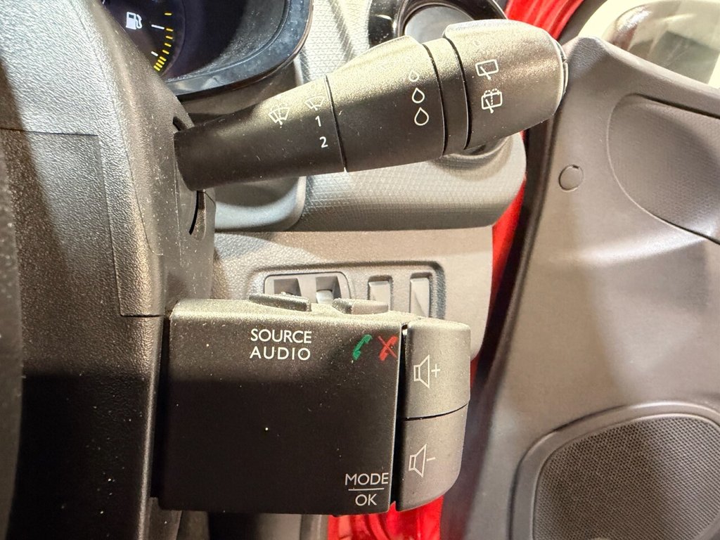 Used Renault Clio 2015 for sale - 77263371: Photo 31