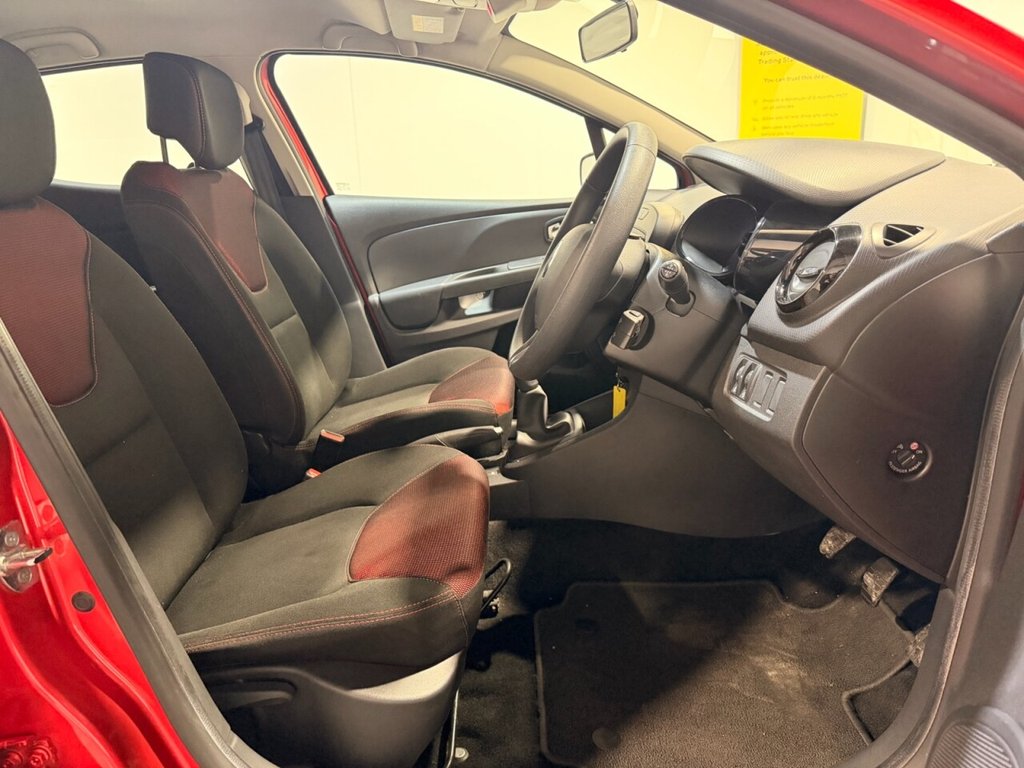 Used Renault Clio 2015 for sale - 77263371: Photo 6